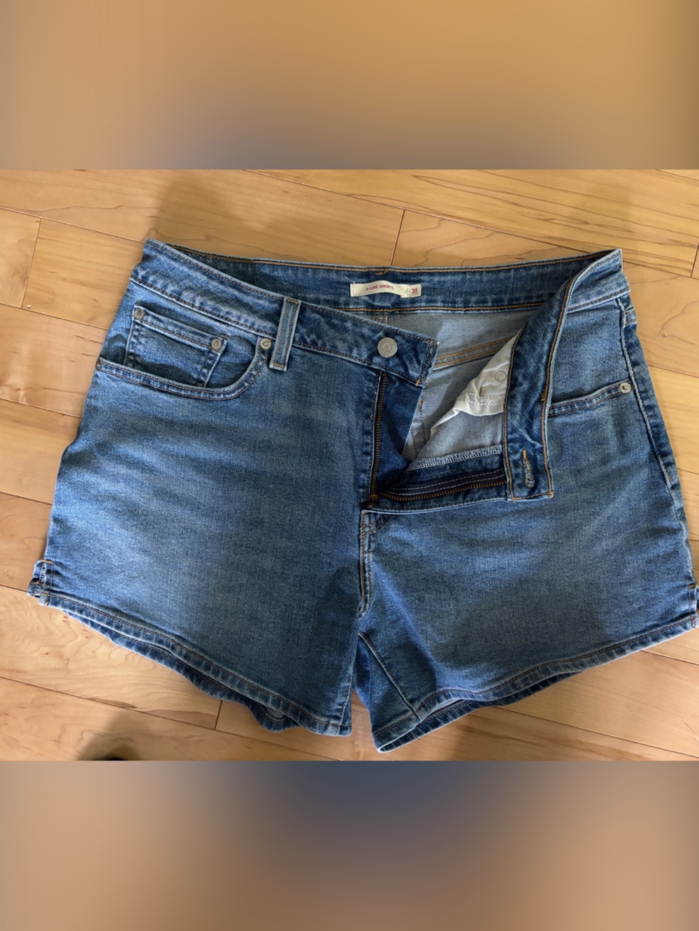 Levi's Medium Blue Denim Women's Shorts
